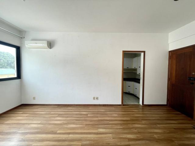 #252 - Apartamento para Venda em Florianópolis - SC